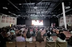 〈무명〉 상영회 관람객