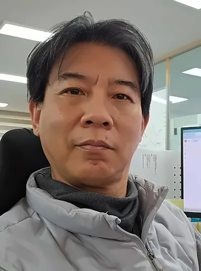 Sung Ho Lee